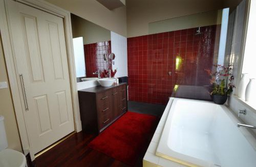 Benalla Bed & Breakfast | Clement House