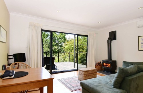 Kangaroo Valley House | Cloudsong Chalet 3 - Close to the village centre!