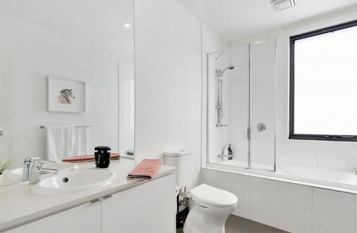 Torquay House | Coast Drive Beach and Golf 31