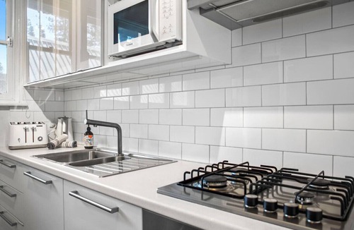Cottesloe Apartment | Coastal Classic: Apt near the Ocean