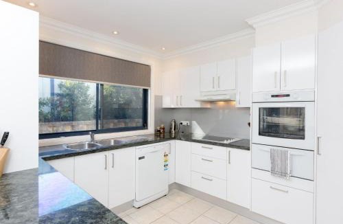 Gerroa House | Coastal Haven at Gerroa