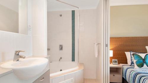 Ettalong Beach House | Coastal Haven - Ettalong Beach Resort