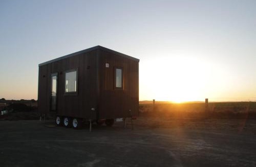 Killarney House | Coastal Sunset Tiny Home - Port Fairy Tiny Homes