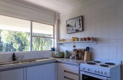 Carrickalinga House | Coastal Views Pet Friendly Retro in Carrickalinga - 7 Beds, 2.5 Bath, 10 guests