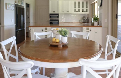 Ninderry House | Coastview Manor - Family Hinterland Retreat