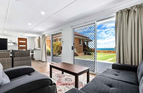 Point Vernon House | Cockatoos View