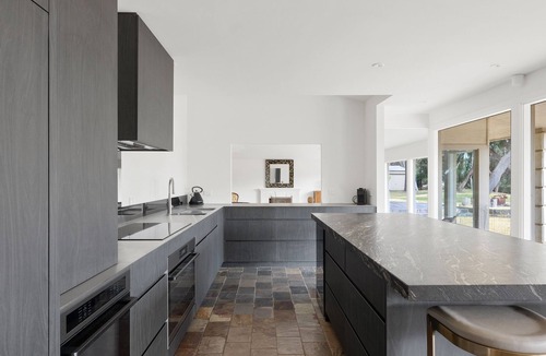 Cowes House | Cognac Beachfront Silverleaves Cowes Beachfront property