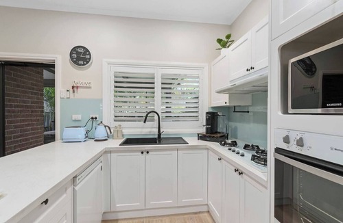 Coledale House | Coledale Beach Escape Modern Comfort by the Sea