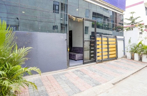 Indore House | Collection O Satya Sai Square