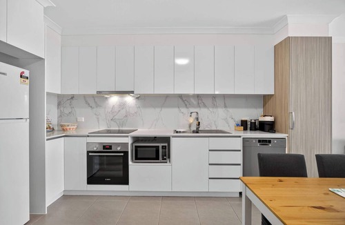 Rockingham Apartment | Comfortable 2BR Rockingham Apartment