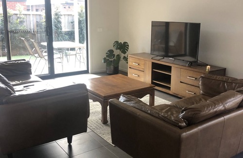 Donnybrook House | Comfortable home in Donnybrook, close to the train station