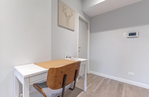 Wentworth Point Apartment | Comfy Designed 2BD w near Bennelong Bridge