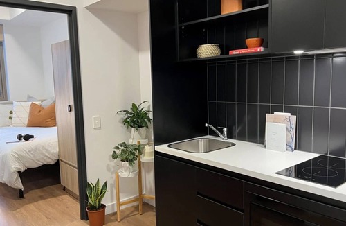 Adelaide Central Business District Apartment | Comfy stay at Switch Living in the Centre of Adelaide - Campus Accommodation