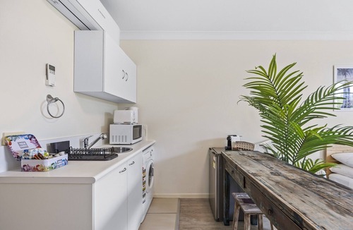 Marcoola Apartment | Comfy Studio Apartment in Marcoola Beach