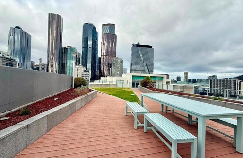 Melbourne Central Business District Apartment | Compact Stay with Balcony, Rooftop & Gym