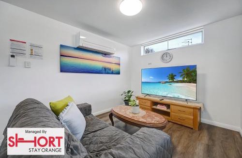 Orange Apartment | Conservatorium Villa 2 - In Central CBD