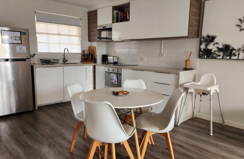 Manuka House | Contemporary 2BR Apt in Kingston