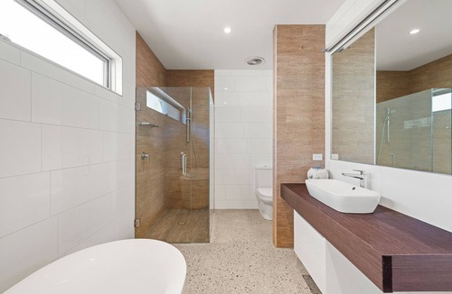 Ventnor Villa | Contemporary Pool Side Villa