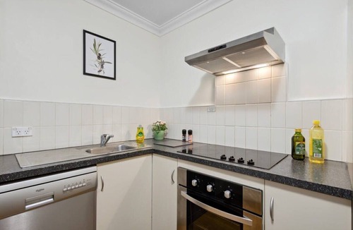 Northbridge Apartment | Convenient Apt near RAC Arena