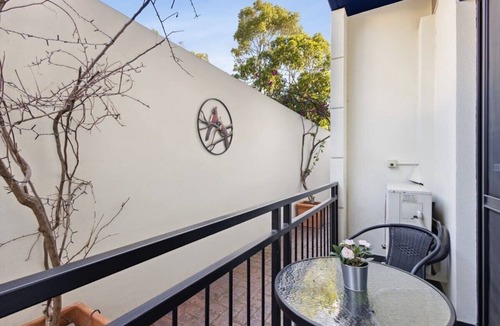 Northbridge Apartment | Convenient Apt near RAC Arena