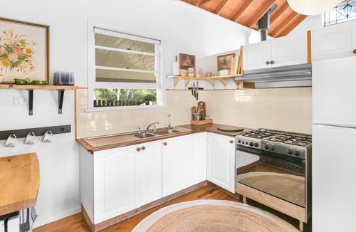 Blackheath Cottage | Cooee Cottage - Three Bedroom Cottage, Sleeps 6