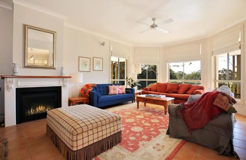 Berry House | Coolaroo Beach House - By Berry Getaways