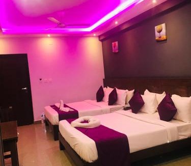 Mahadevpet Hotel | Coorg ASHOK PALACE