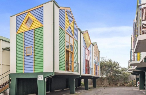 Lorne Apartment | Cora Lynn 26