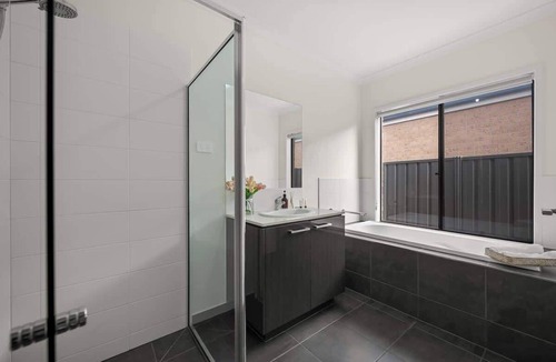 Werribee House | Cornerstone Estate - Werribee Family Home Beauty