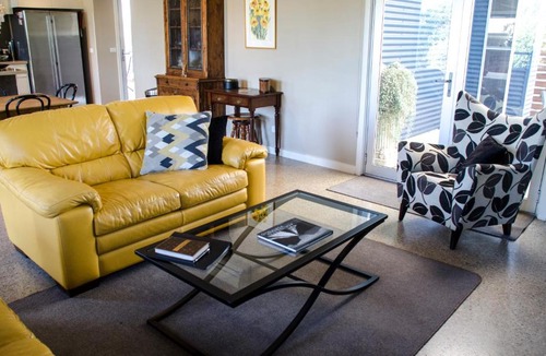 Dunkeld House | Corrugated Cottage