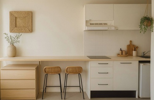 Saint Kilda South Condo | Cosy Designer Studio - Heart of St Kilda + Parking