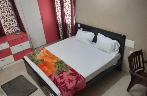 Chennai House | Cosy Homestay Behind Airport, close to DLF & RMZ IT park, MIOT and SRM Hospitals, Trade Center