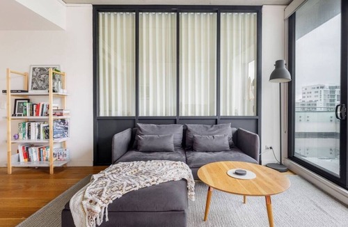 Alexandria Apartment | Cosy warehouse-style 2-bedroom apartment