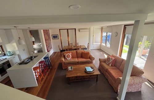 Aireys Inlet House | Couples Coastal Getaway/Pet Friendly/Your perfect coastal escape awaits