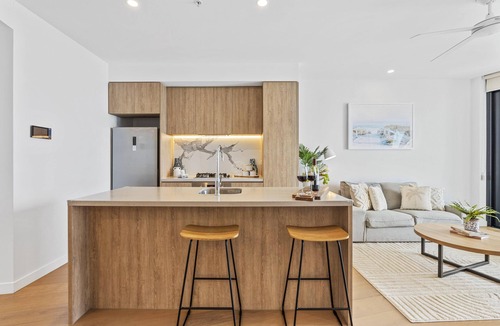 Broadbeach Apartment | Cozy 2 Bedroom Ocean Unit (No Parking) - Q Stay