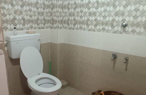 KK Nagar House | Cozy AC room W work desk & Balcony