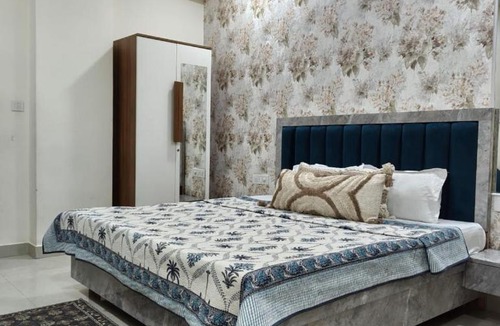 Malviya Nagar Apartment | Cozy Cove
