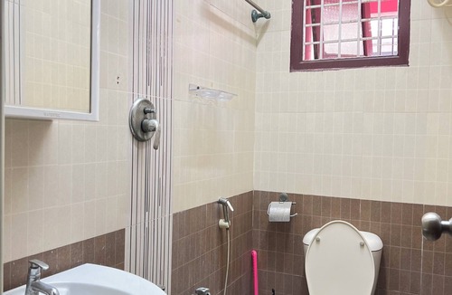 Palavakkam Apartment | Cozy Home Away