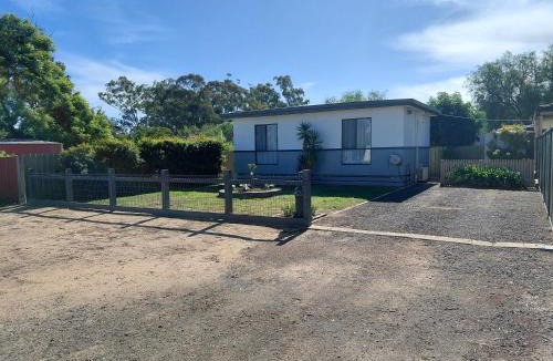 Marong House | Cozy Home Style Accommodation