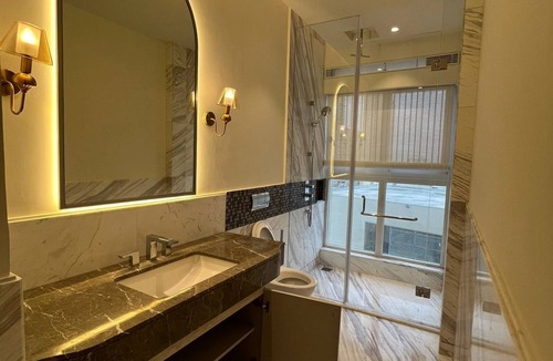 Bengaluru Condo | Cozy luxury studio with wifi in charming Bengaluru