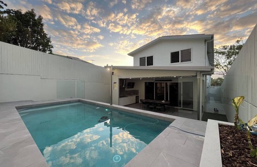 Manly House | Cozy Master Bedroom for Couples in soothing Manly with air conditioning