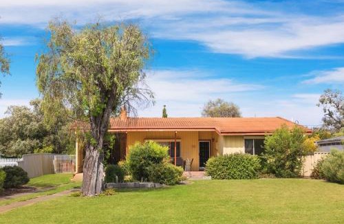 Geographe House | Cozy Pet-Friendly Winter Stay in Busselton
