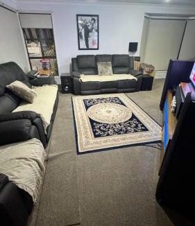 Brighton House | Cozy Quiet Beach Room R1