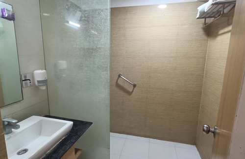 Rajarhat Apartment | Cozy Super Deluxe Studio with Full Kitchen