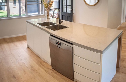 Shellharbour House | CozyDayz-Your next coastal stay 3-bedroom house in charming Shellharbour