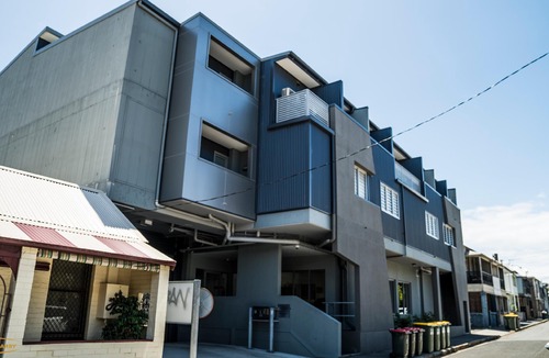 Cooks Hill Hotel | Crown on Darby