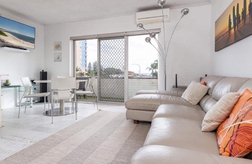 Forster Apartment | Crystal Waters 6 - 2 bedroom, town central