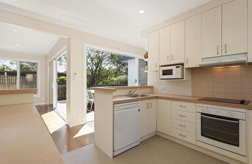 Point Lonsdale Hotel | Curragundi