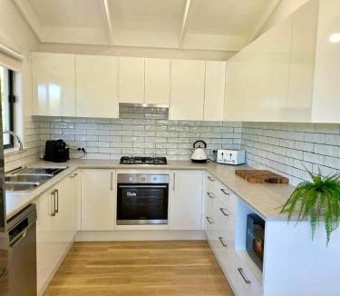 Cygnet River House | Cygnet Escape