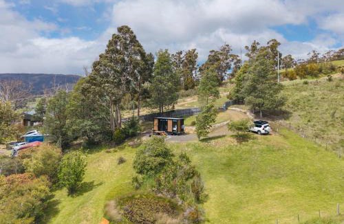Cygnet House | Cygnet Valley Hideaway by Tiny Away